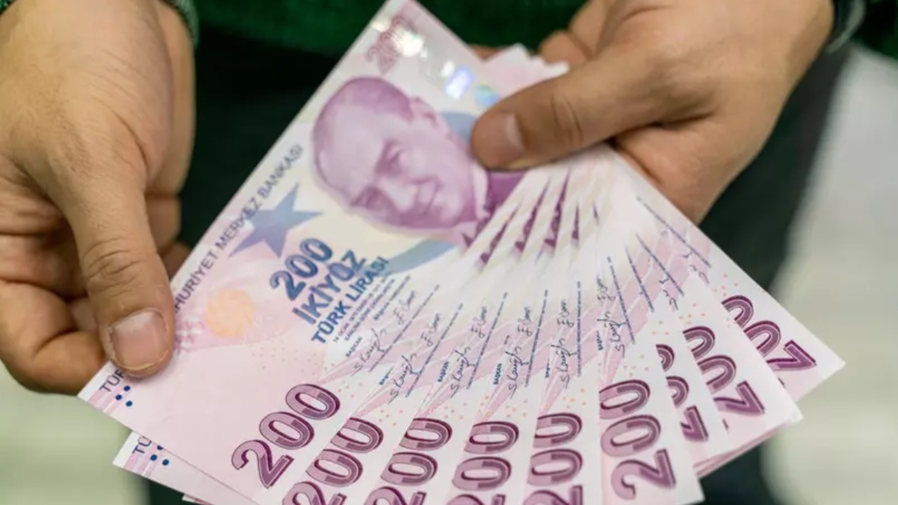 Net rakamlar açıklandı! Memur ve emekliye SEYYANEN ZAM sinyali