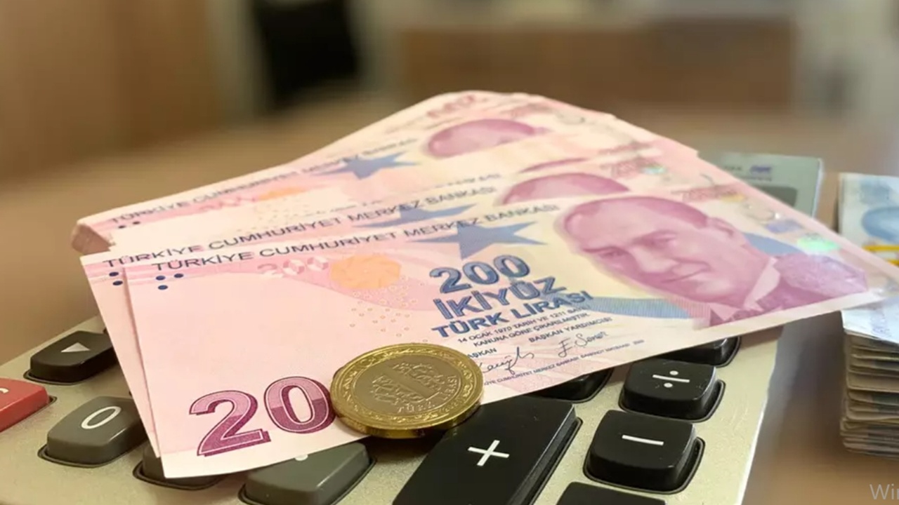 2026 Maaş Zammı İçin İlk Rakamlar: Asgari Ücret 27 Bin TL’yi Görebilir